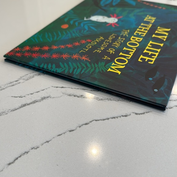 My Life at The Bottom The Story of a Lonesome Axolotl by Linda Bondestam - Picture 4 of 7